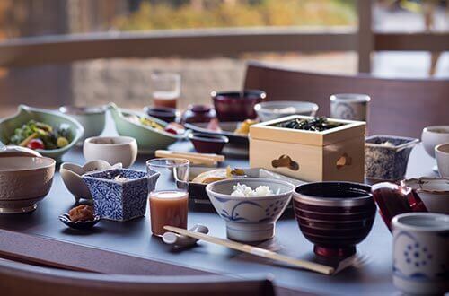 Return to Saka Hotel for a fresh, nourishing breakfast. 